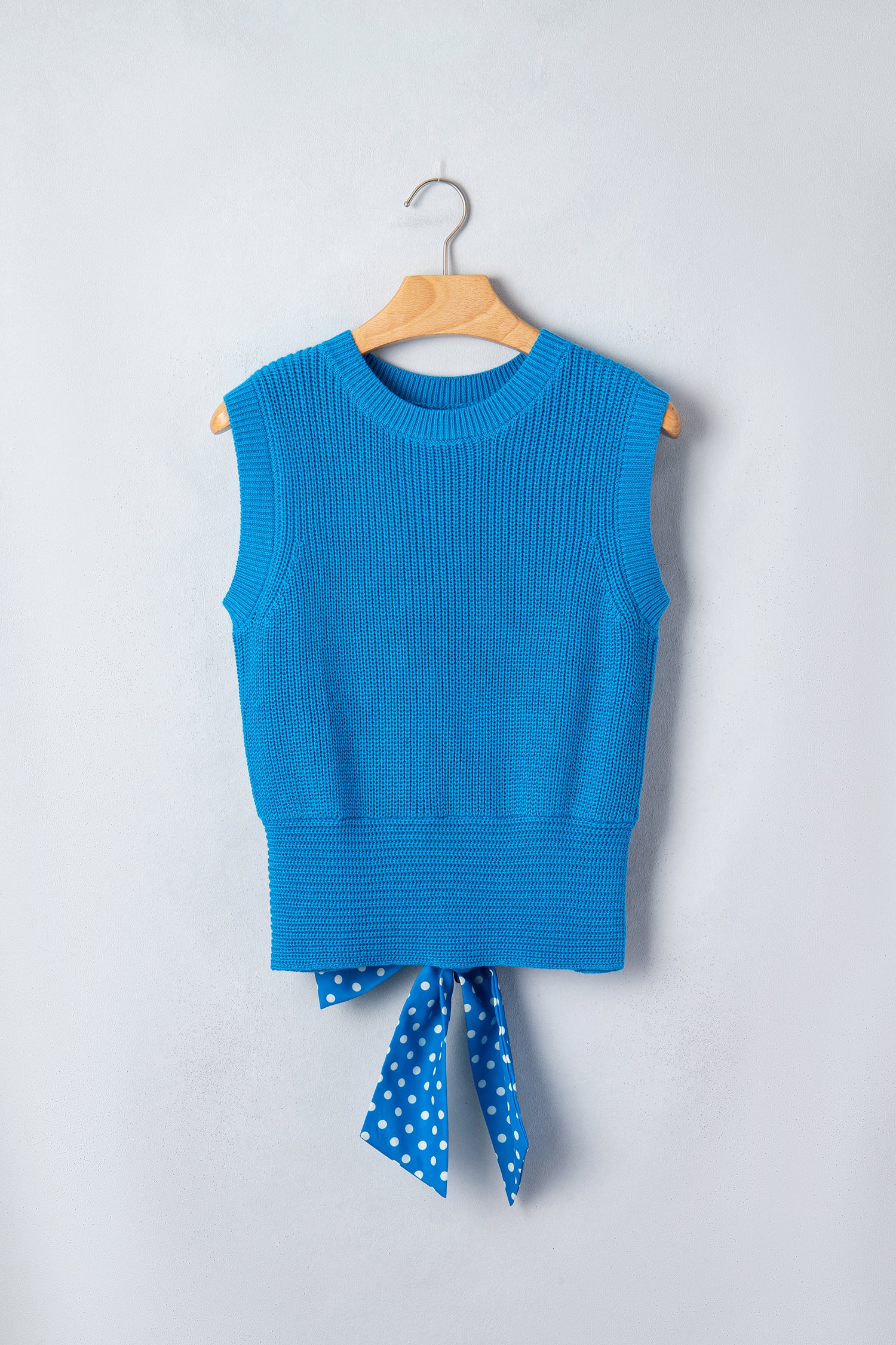 The Bluebell Bow Tank